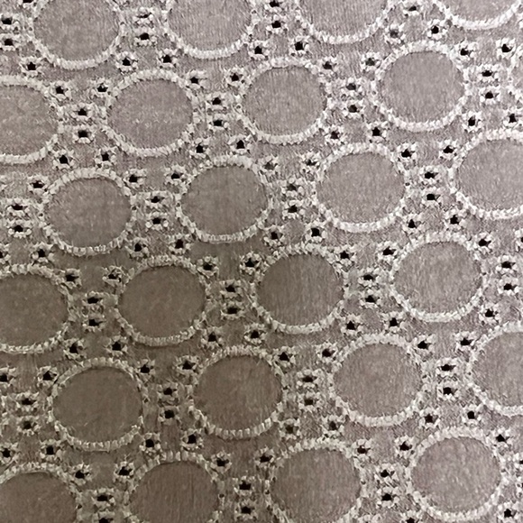 Bloomchic Women’s Mauve eyelet top - Size 10 - Picture 4 of 6